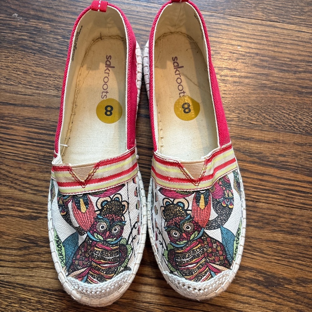 Sakroots Multicolor Canvas Slip-On Espadrilles with Red Trim - Picture 5 of 6